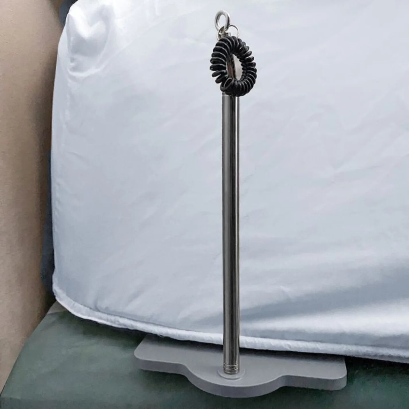 Houdini CPAP tube support system