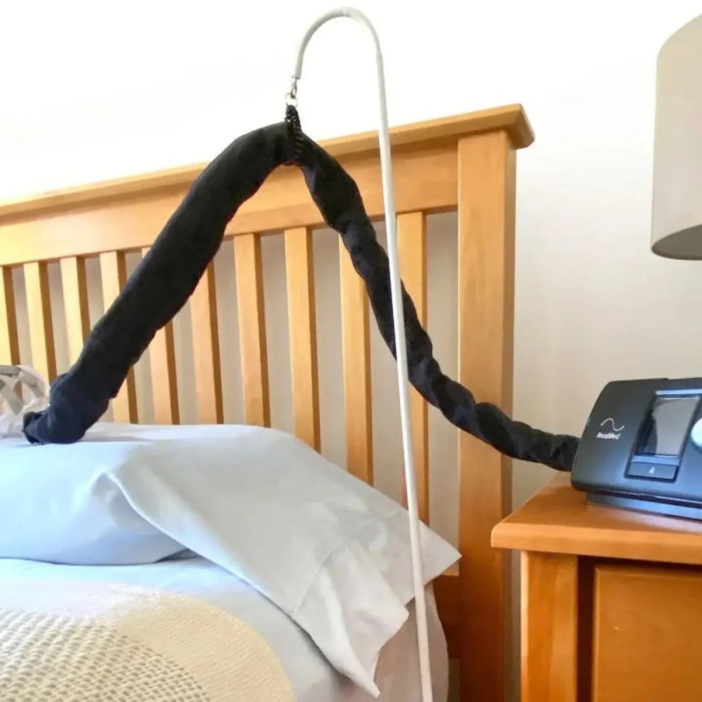 Houdini Escape CPAP tube support system